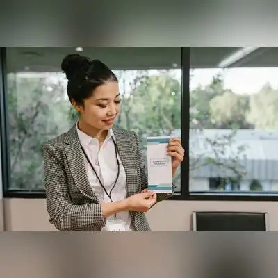 萧然
